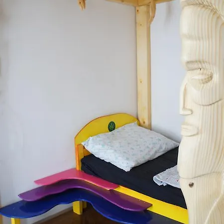 Hostel Minoo House *